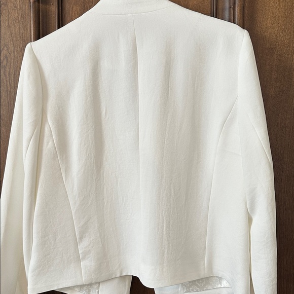 Anthropologie Women's Cream Cropped Blazer - Picture 4 of 4